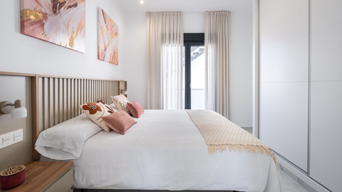 For sale - 3 Bedroom 3 Bathroom villa in Torrevieja -  - Alicante