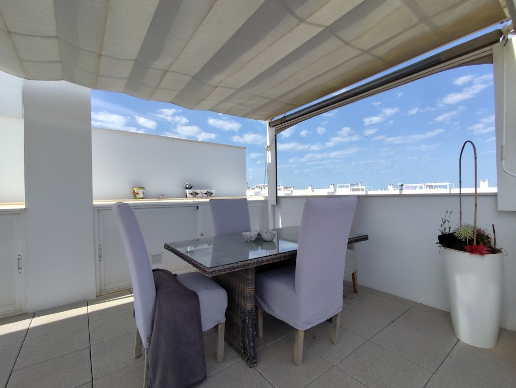 For sale - 2 Bedroom 2 Bathroom Penthouse in Vistabella Golf -  - Alicante