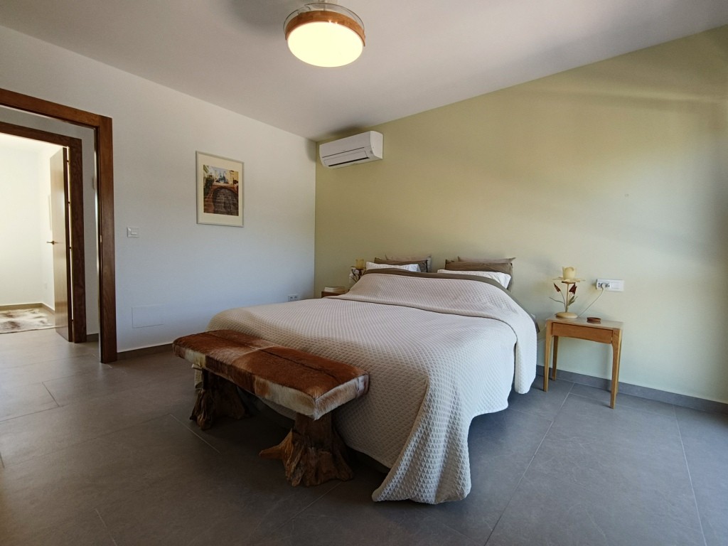 For sale - 5 Bedroom 4 Bathroom Villa in Pinar de Campoverde -  - Alicante