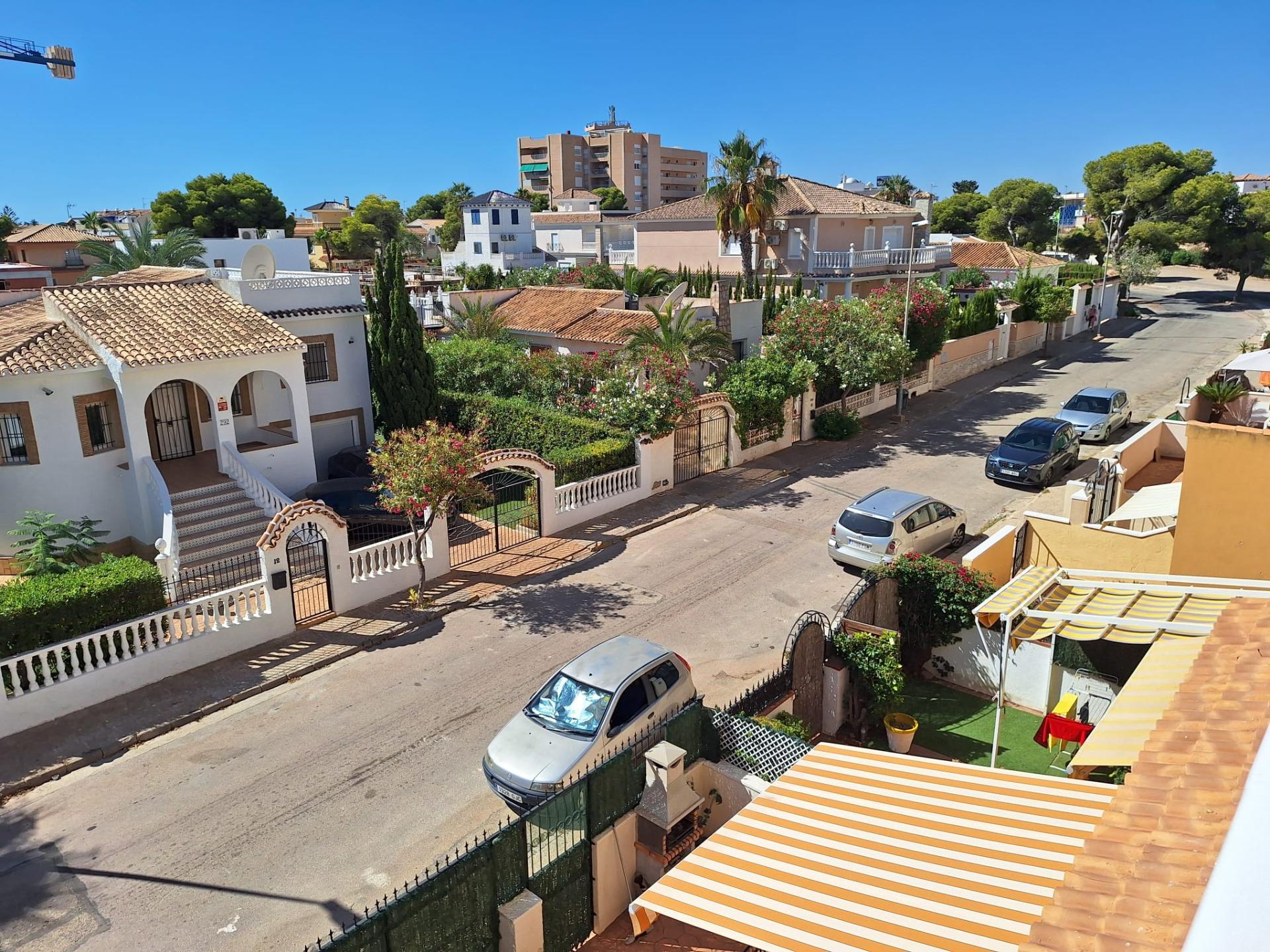 For sale - 2 Bedroom 1 Bathroom Apartment in Orihuela Costa - La Zenia  - Alicante