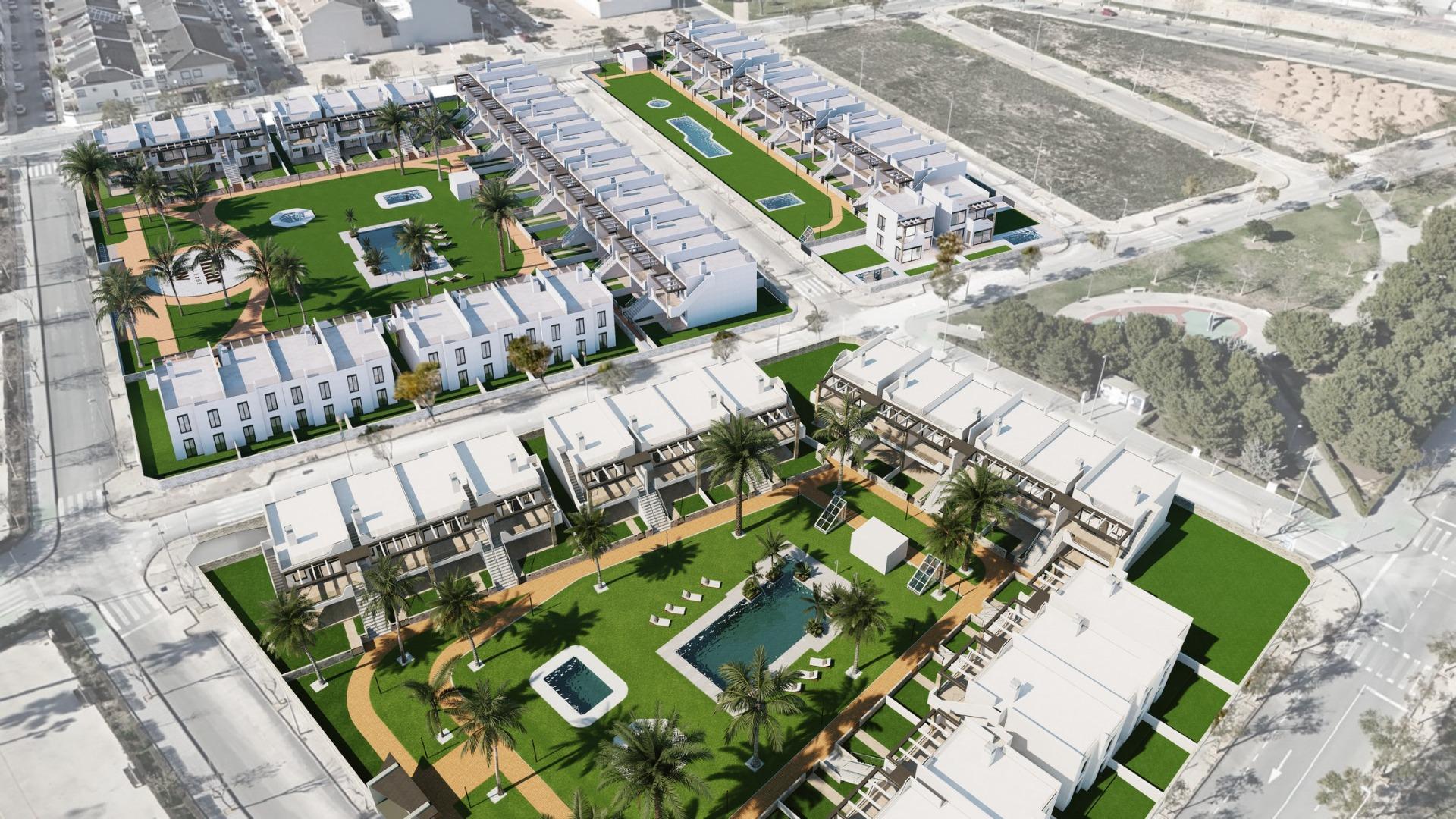 For sale - 2 Bedroom 2 Bathroom Bungalow in Pilar de La Horadada - pueblo  - Alicante