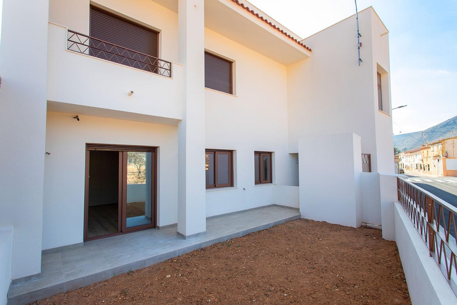 For sale - 3 Bedroom 2 Bathroom Bungalow in Hondón de las Nieves - El Salero  - Alicante