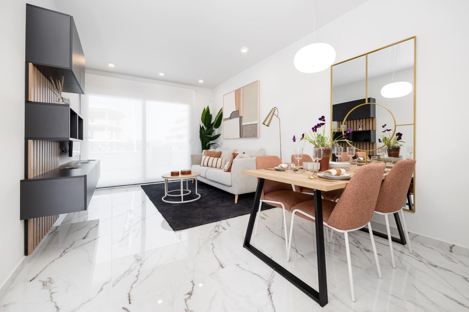 For sale - 2 Bedroom 2 Bathroom Apartment in San Miguel de Salinas - Pueblo  - Alicante