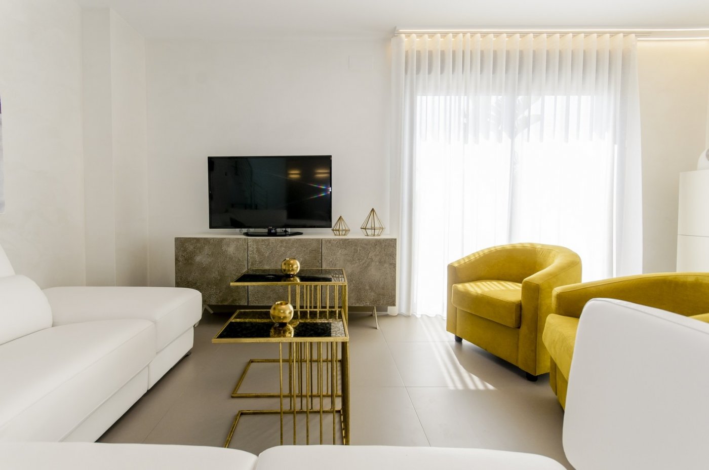 For sale - 3 Bedroom 2 Bathroom Villa in Orihuela Costa - Campoamor  - Alicante