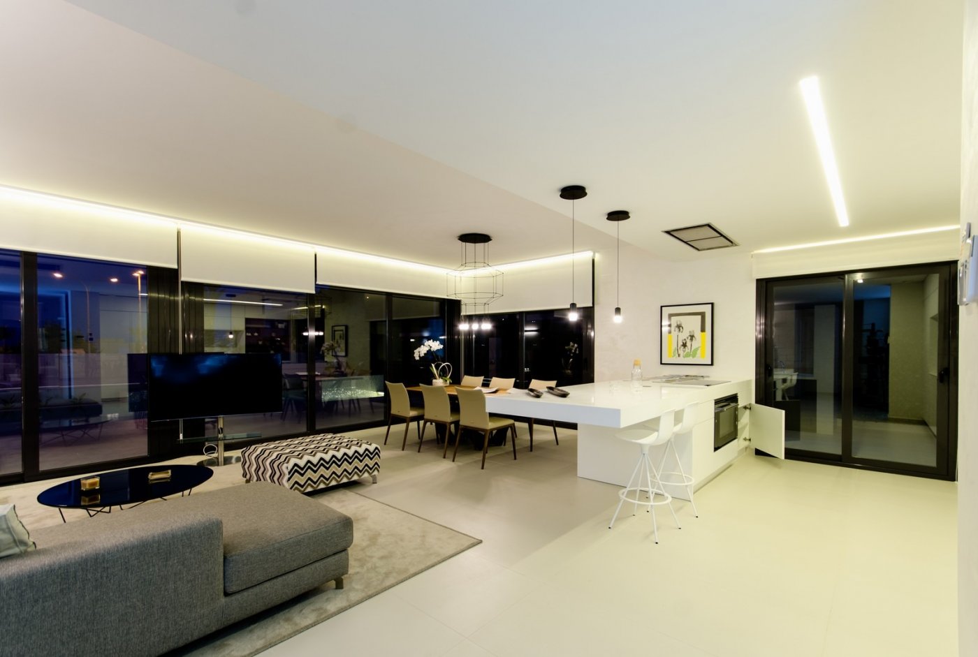 For sale - 4 Bedroom 2 Bathroom Villa in Orihuela Costa - Campoamor  - Alicante