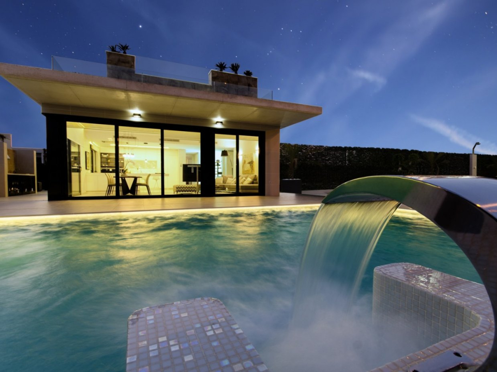 4 Bedroom 2 Bathroom Villa in Orihuela Costa