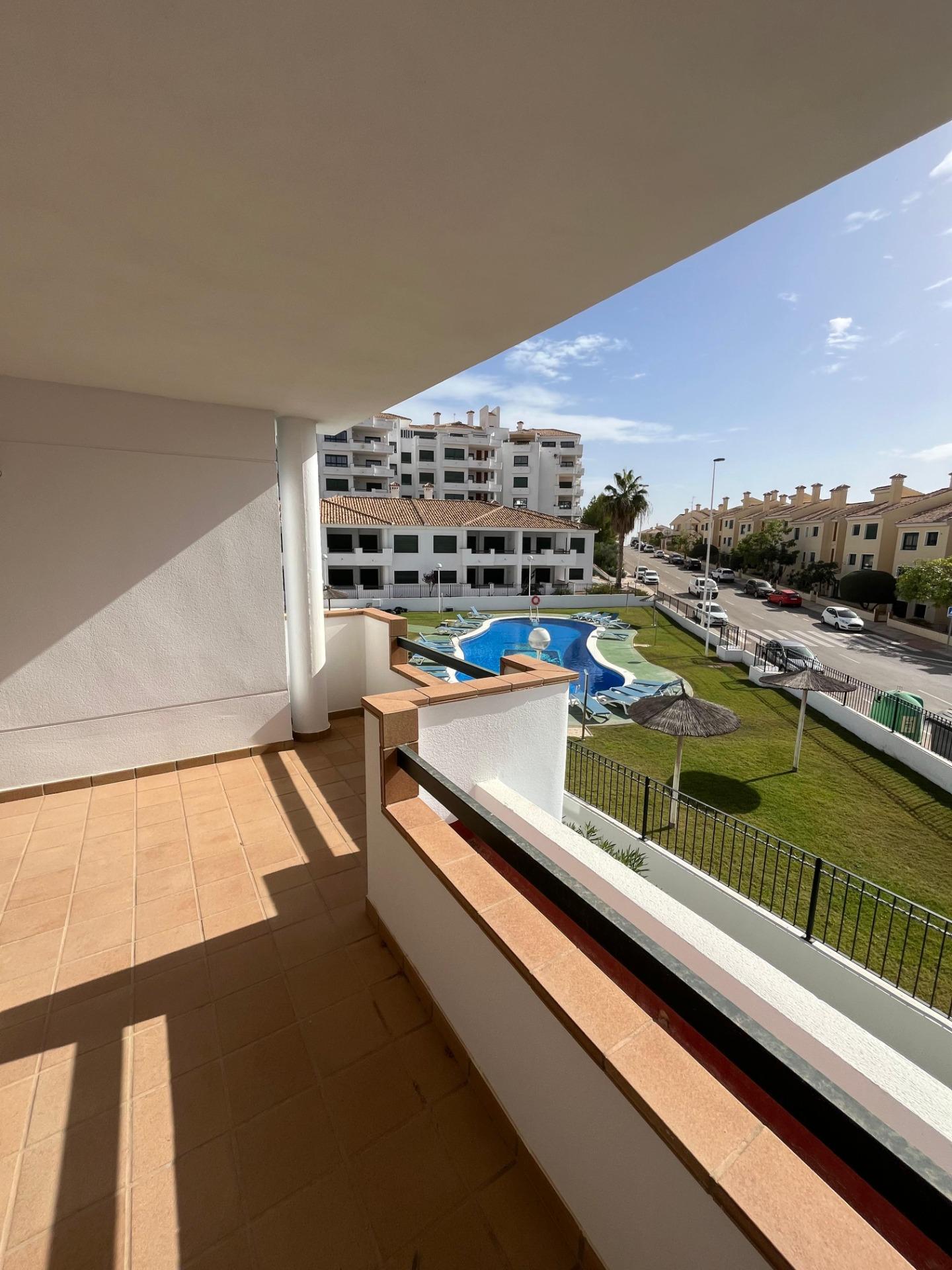 For sale - 2 Bedroom 2 Bathroom Apartment in Orihuela Costa - Lomas de Campoamor  - Alicante