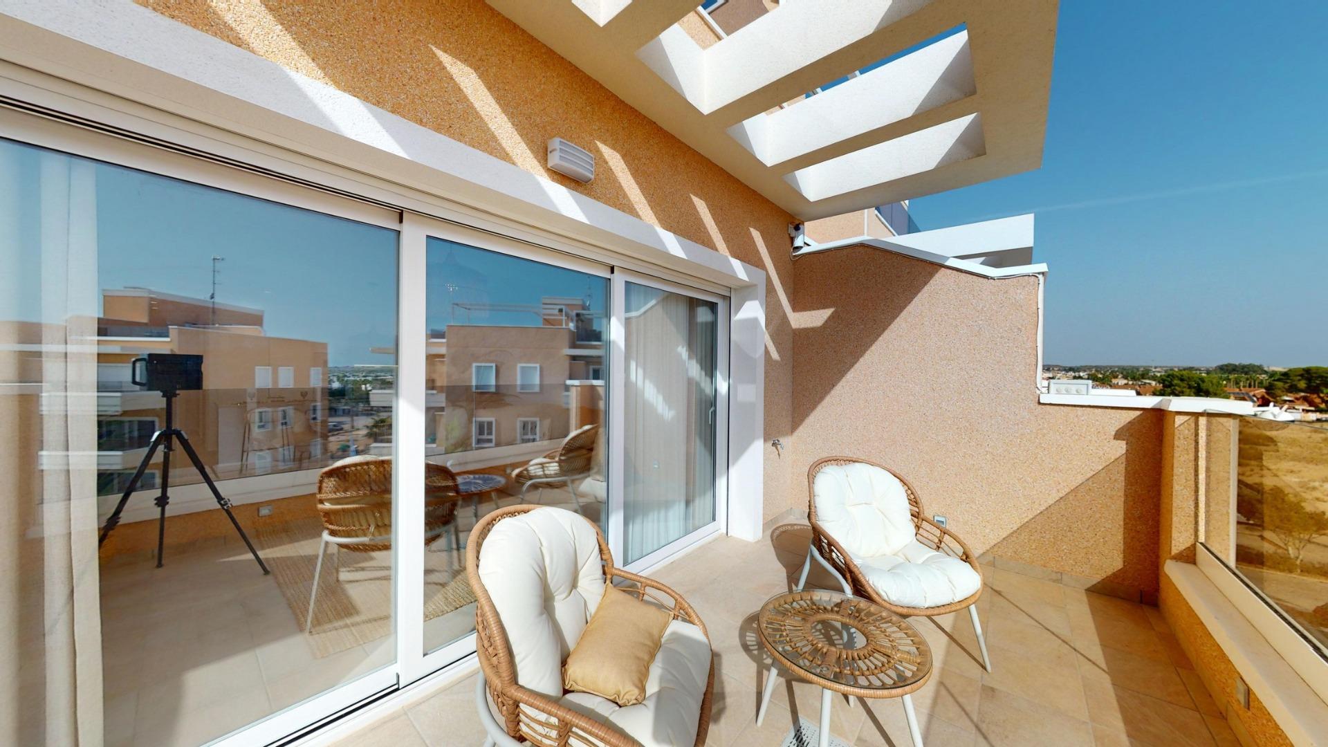 For sale - 3 Bedroom 2 Bathroom Apartment in Pilar de La Horadada - Lo Monte  - Alicante