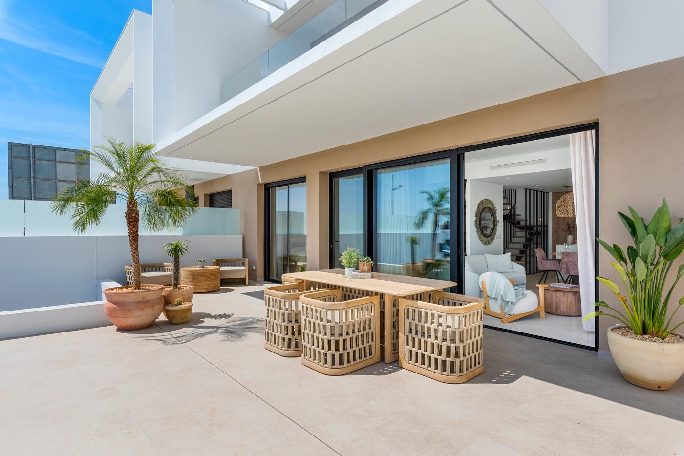 For sale - 3 Bedroom 2 Bathroom Town House in Dolores - Sector 3  - Alicante