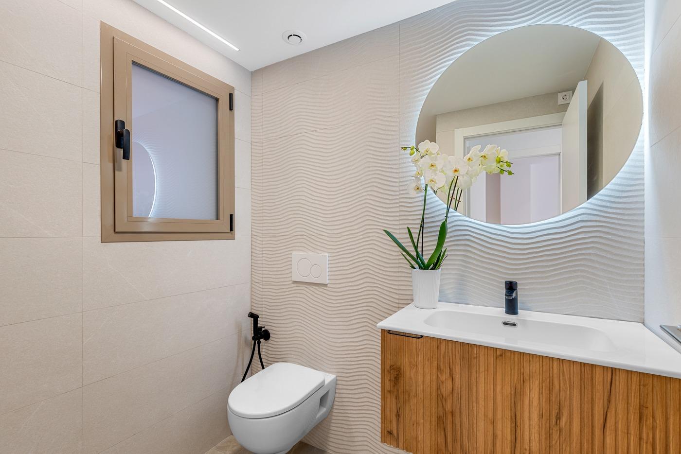 For sale - 3 Bedroom 2 Bathroom Penthouse in Jacarilla - pueblo  - Alicante