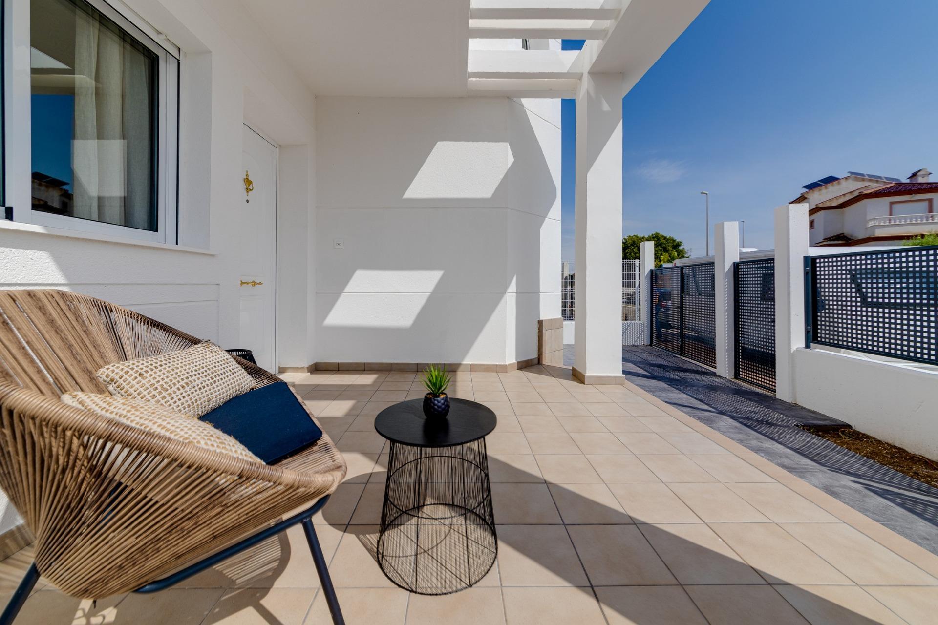 New Build - 3 Bedroom 3 Bathroom Villa in San Fulgencio - El Oasis  - Alicante