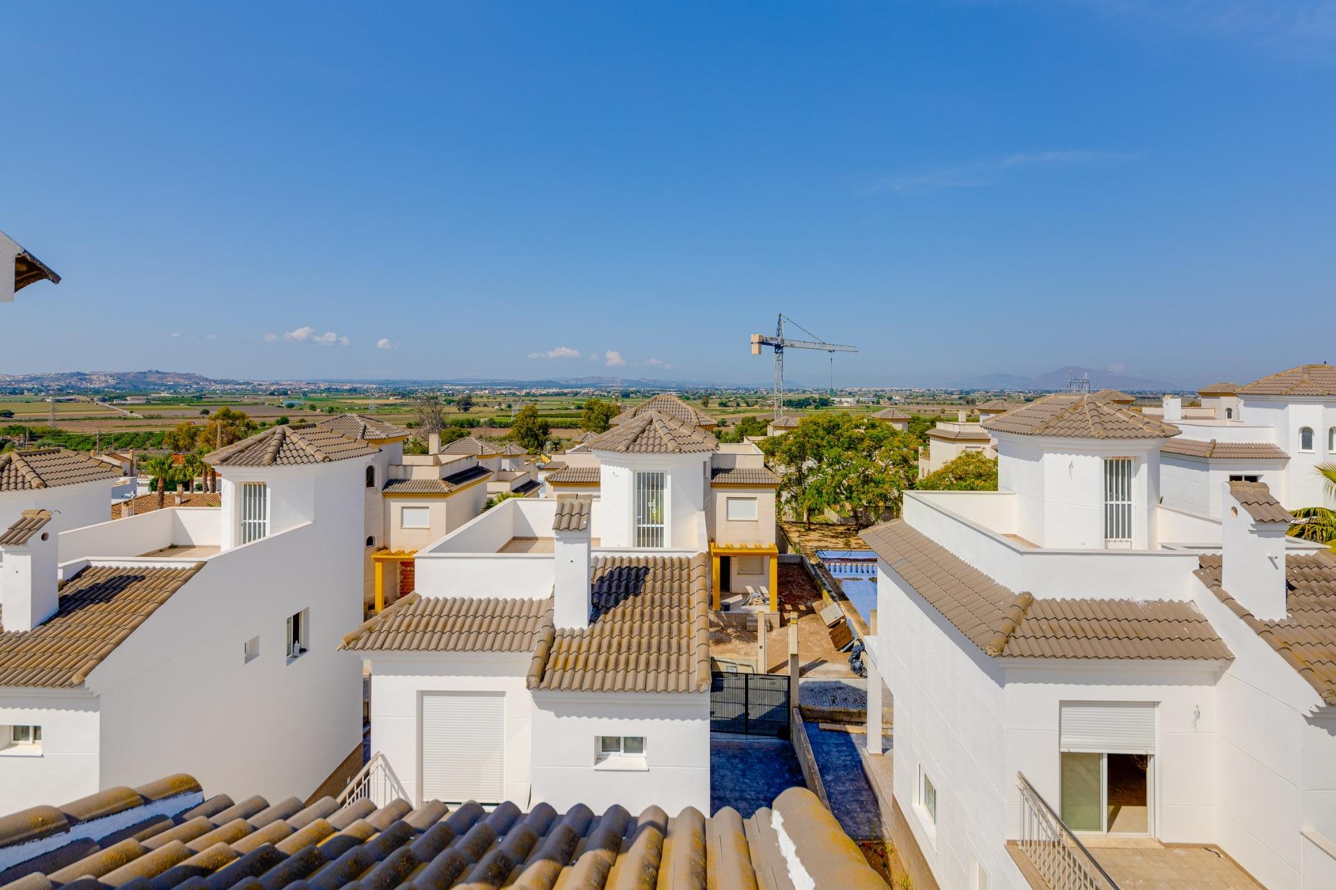 New Build - 3 Bedroom 3 Bathroom Villa in San Fulgencio - El Oasis  - Alicante
