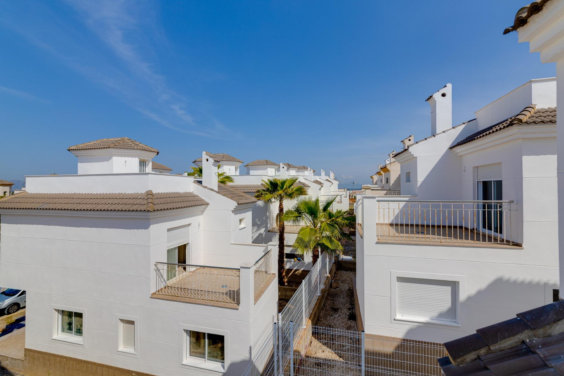 New Build - 3 Bedroom 3 Bathroom Villa in San Fulgencio - El Oasis  - Alicante