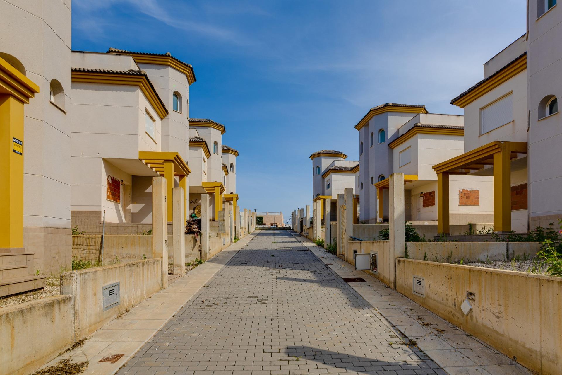 New Build - 3 Bedroom 3 Bathroom Villa in San Fulgencio - El Oasis  - Alicante