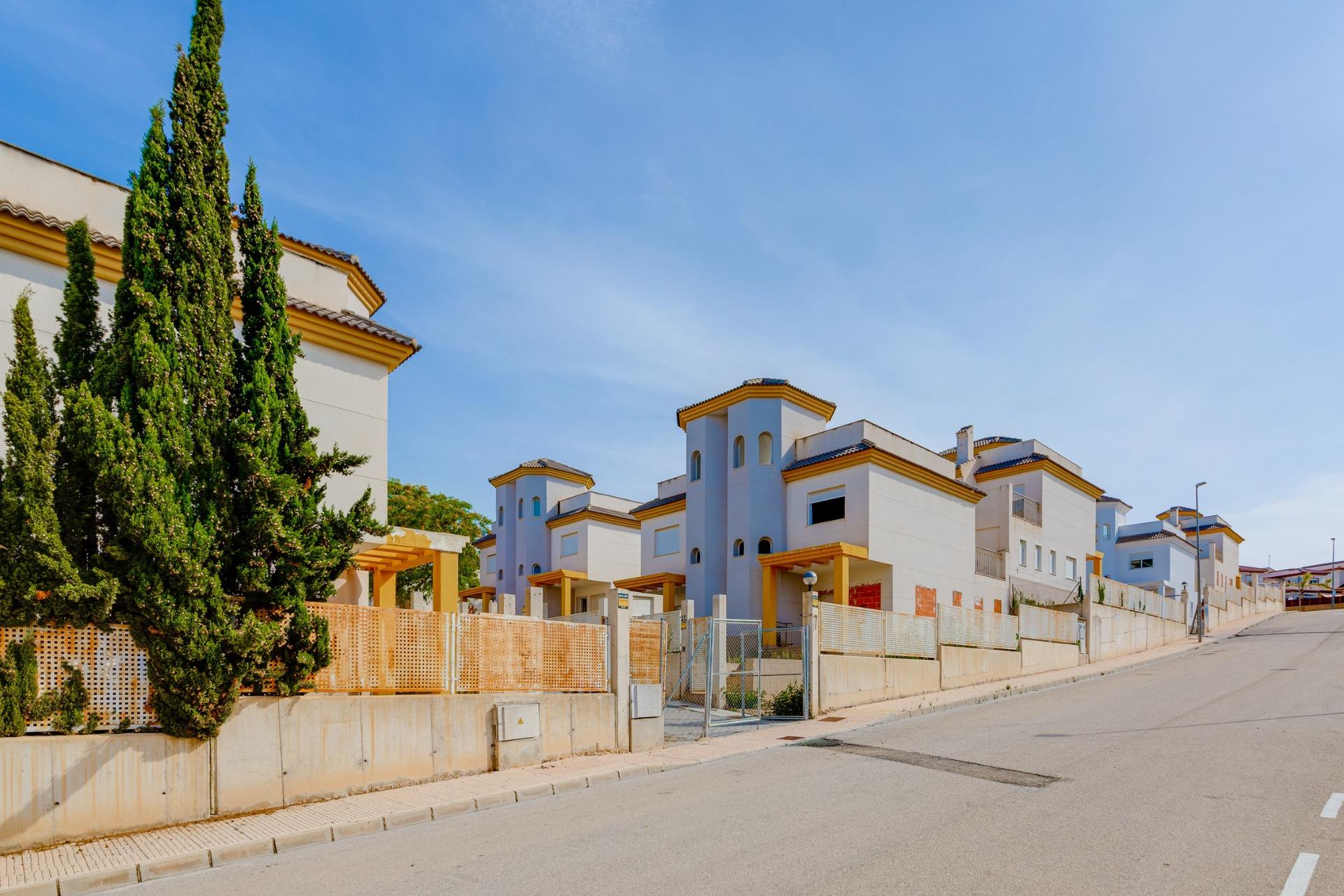New Build - 3 Bedroom 3 Bathroom Villa in San Fulgencio - El Oasis  - Alicante