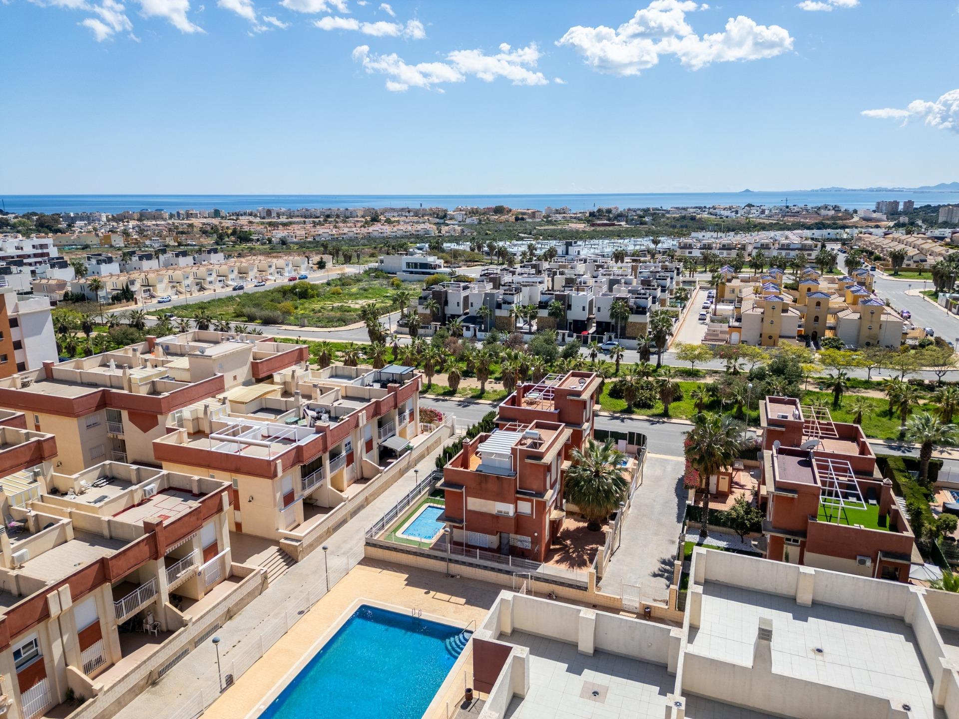 For sale - 2 Bedroom 2 Bathroom Penthouse in Orihuela Costa - Lomas de Cabo Roig  - Alicante