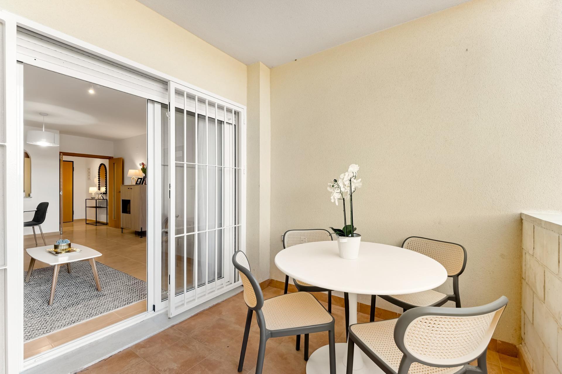 For sale - 2 Bedroom 2 Bathroom Apartment in Orihuela Costa - Lomas de Cabo Roig  - Alicante