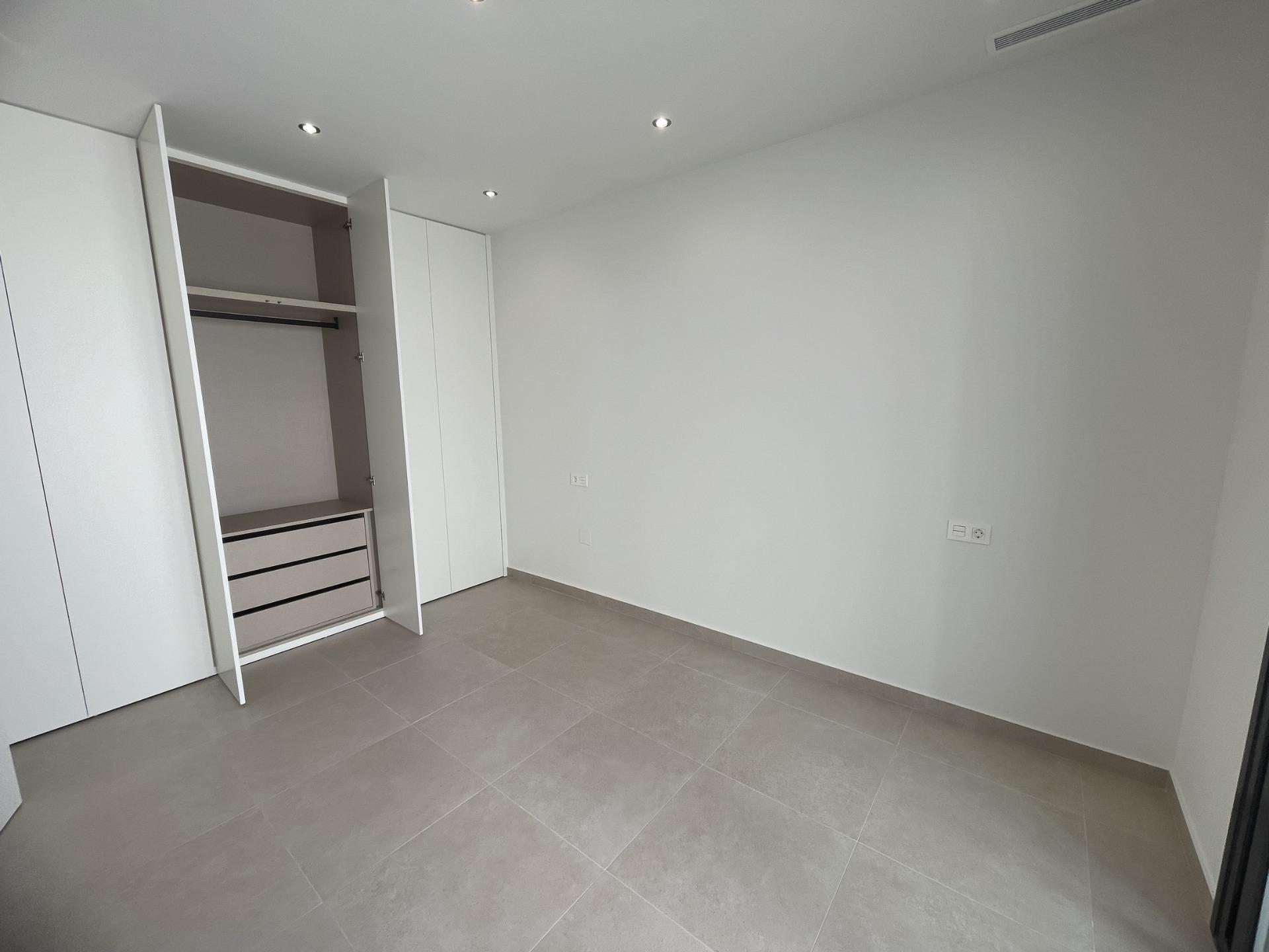 For sale - 3 Bedroom 3 Bathroom Villa in Almoradi - Heredades  - Alicante