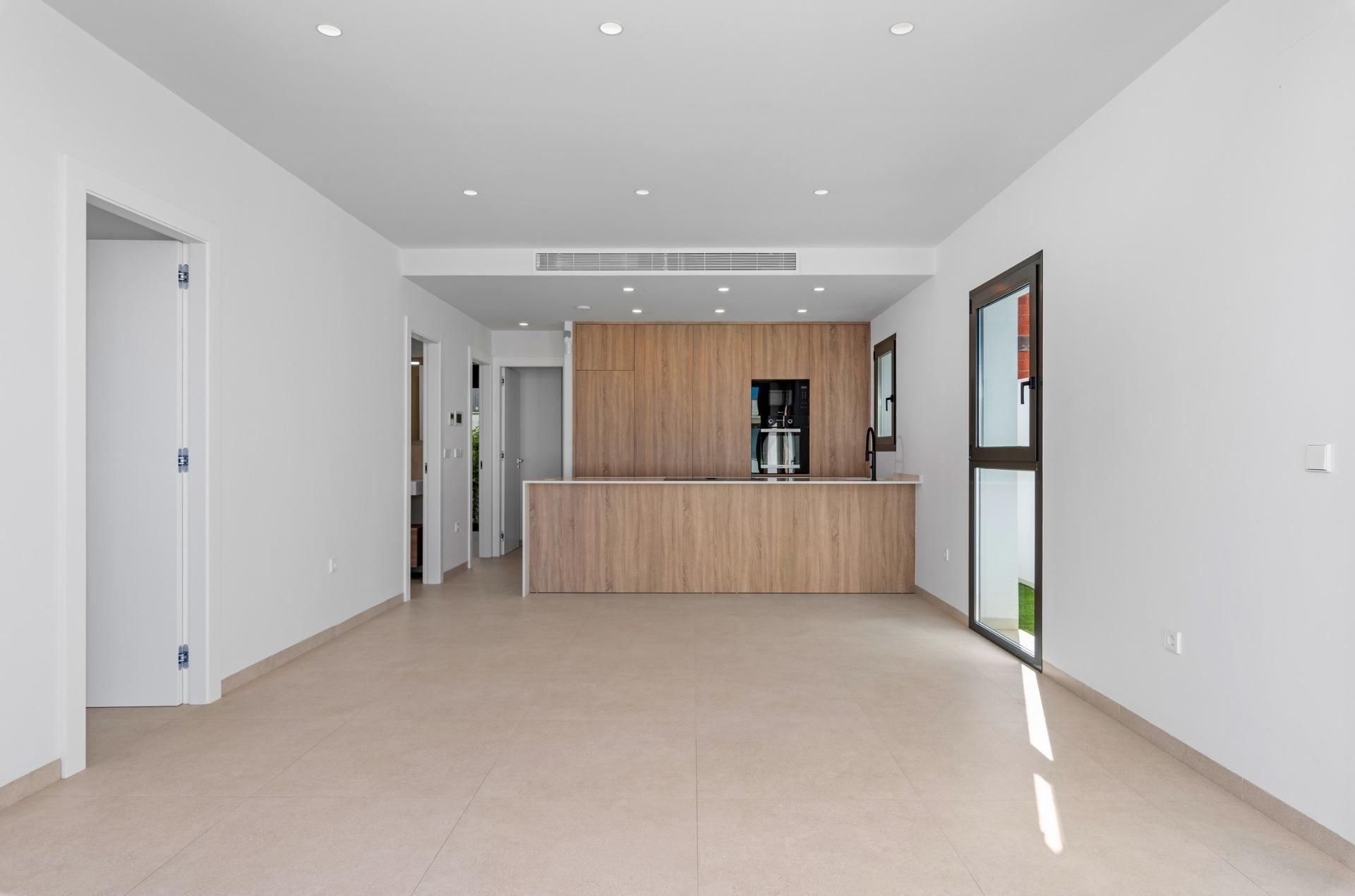 For sale - 3 Bedroom 2 Bathroom Bungalow in Pilar de La Horadada - Parque del Mediterraneo  - Alicante