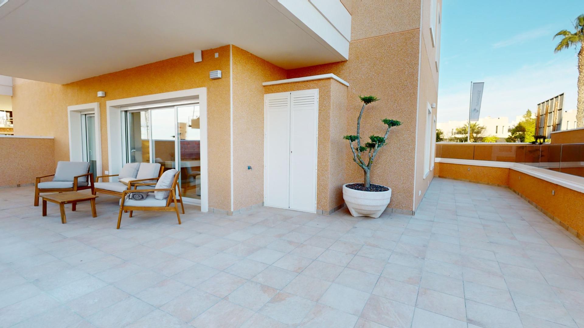 For sale - 3 Bedroom 2 Bathroom Apartment in Guardamar del Segura - El Raso  - Alicante