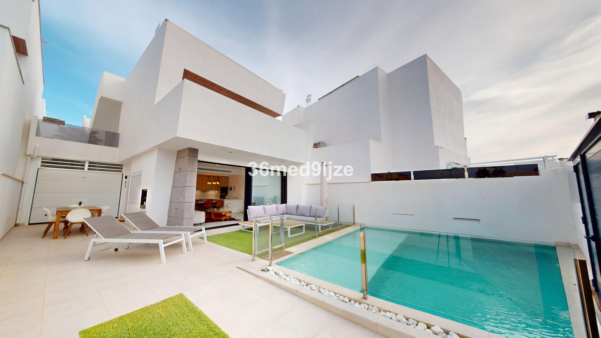 For sale - 3 Bedroom 3 Bathroom Detached Villa in San Javier - San Javier Centro  - Murcia
