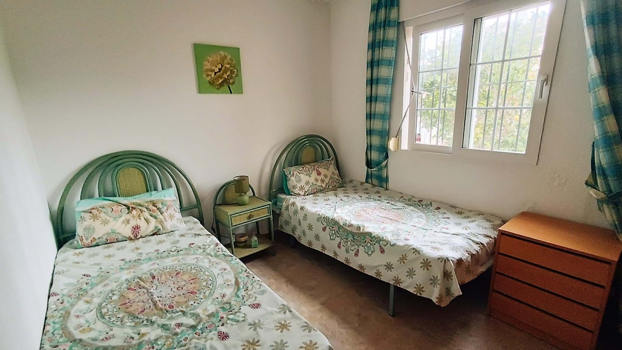 For sale - 3 Bedroom 2 Bathroom Quad Villa in Playa Flamenca - Costa Blanca  - Alicante