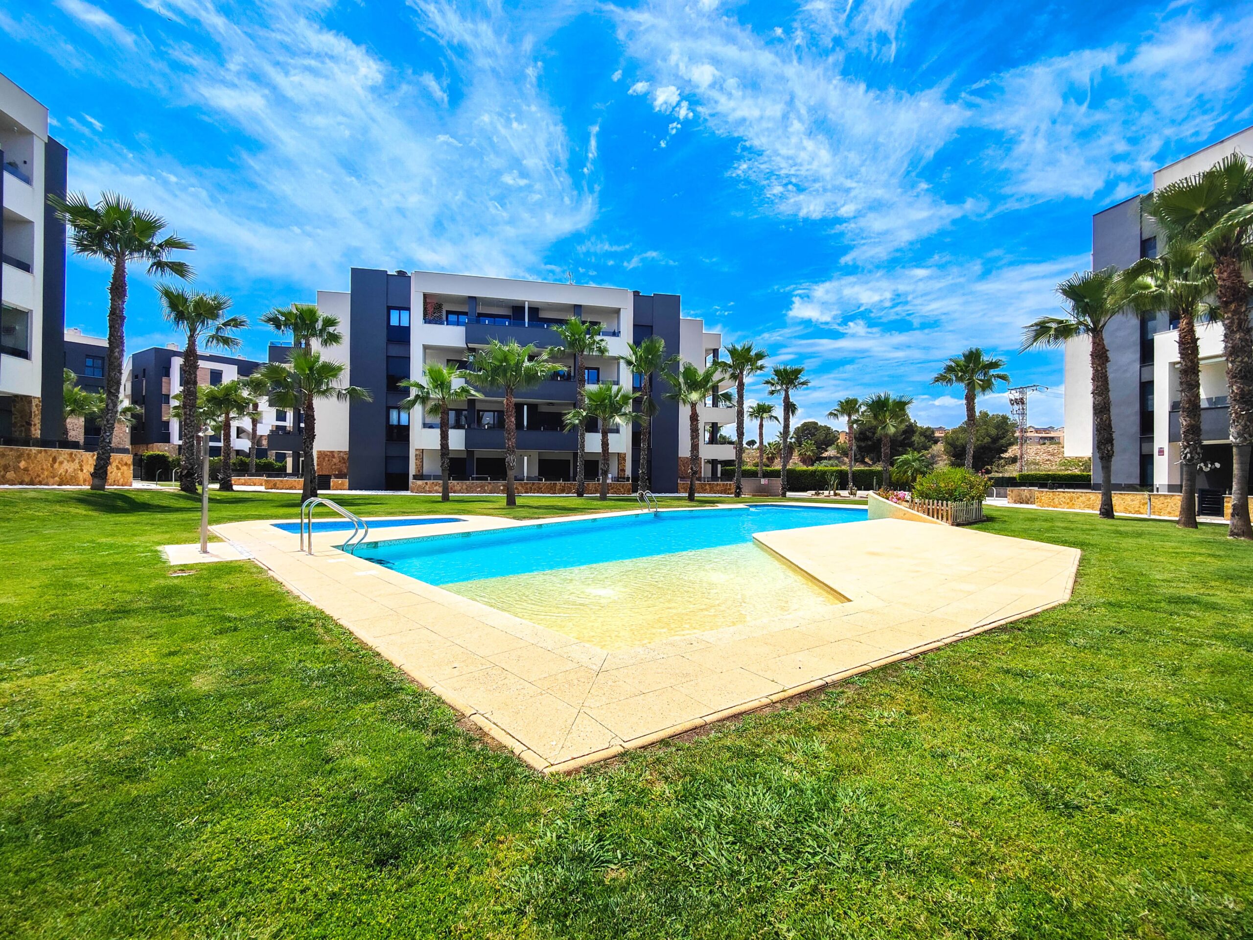 For sale - 2 Bedroom 2 Bathroom Apartment in Orihuela Costa - Costa Blanca  - Alicante