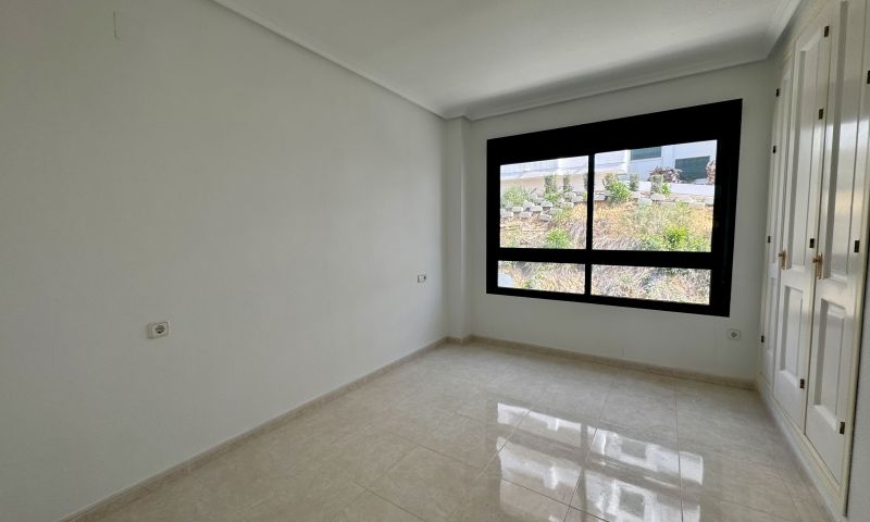 For sale - 2 Bedroom 2 Bathroom Apartment in Orihuela Costa - Costa Blanca  - Alicante