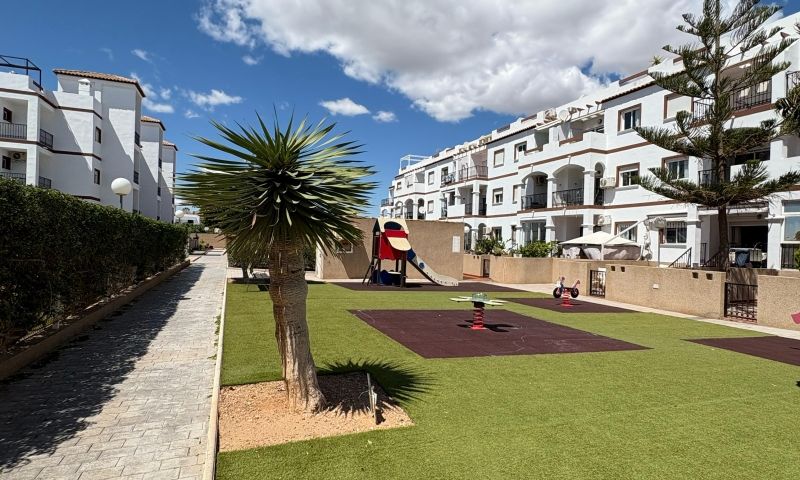For sale - 2 Bedroom 2 Bathroom Apartment in Orihuela Costa - Costa Blanca  - Alicante