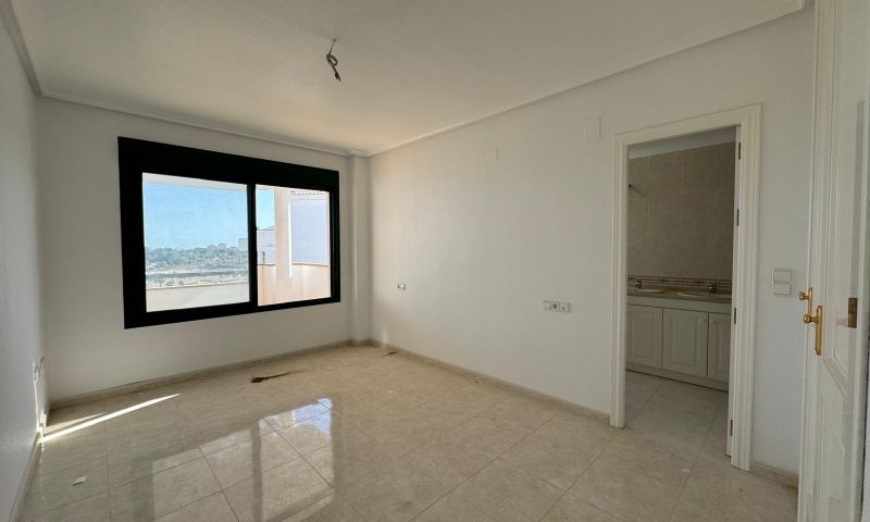 For sale - 2 Bedroom 2 Bathroom Apartment in Orihuela Costa - Costa Blanca  - Alicante