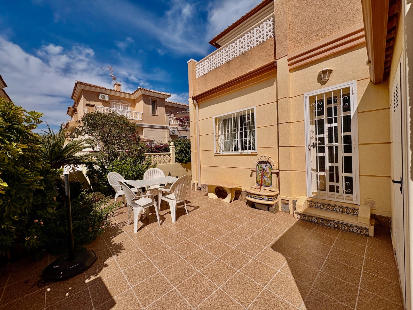 For sale - 3 Bedroom 2 Bathroom Town House in Rojales - Inland  - Alicante