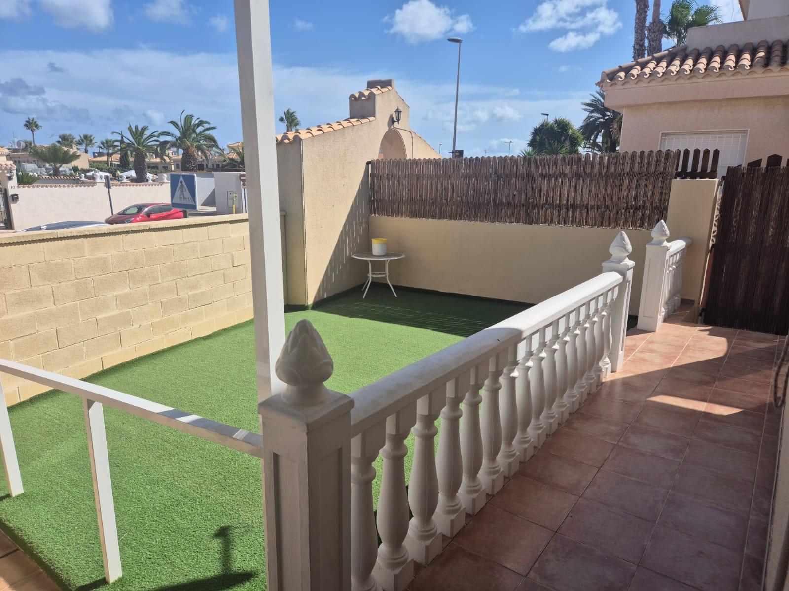 For sale - 3 Bedroom 2 Bathroom Semi Detached in Orihuela Costa - Playa Flamenca  - Alicante