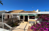 42-58-388-11-764/72141, 3 Bedroom 3 Bathroom Town House in Orihuela Costa