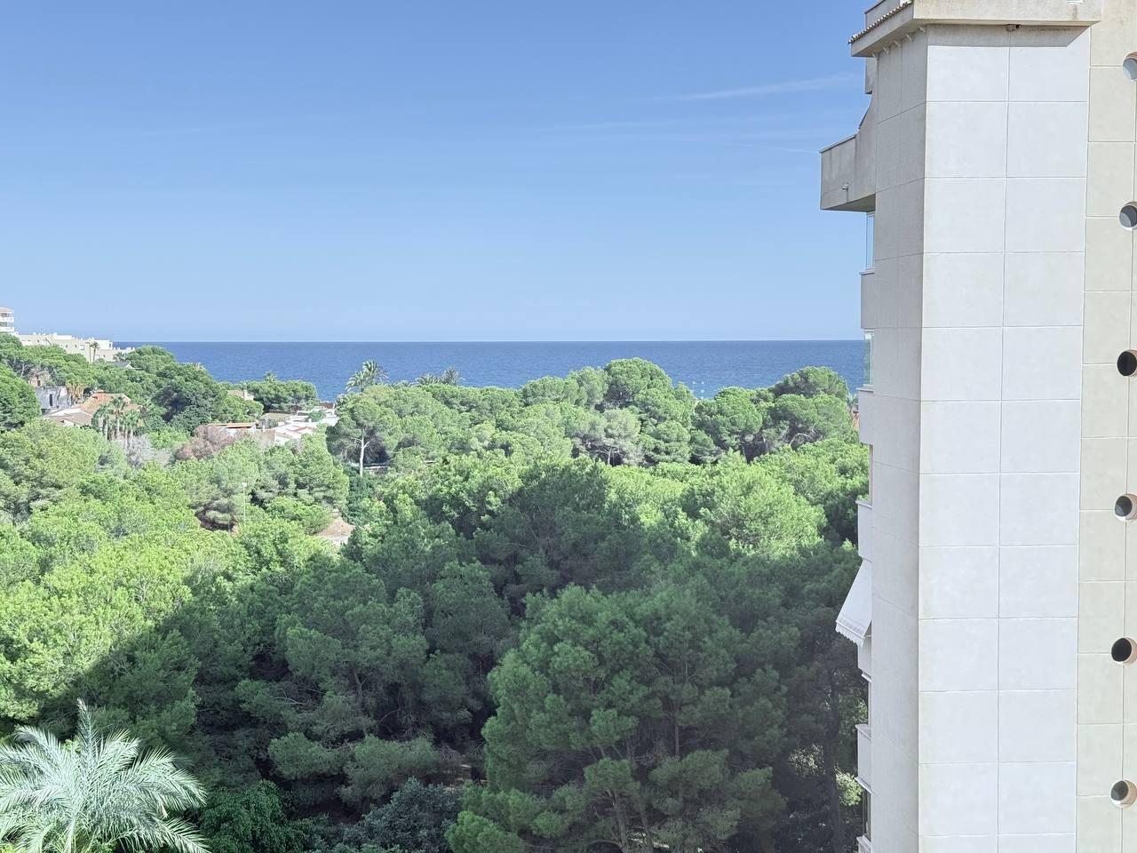 For sale - 3 Bedroom 2 Bathroom Apartment in Orihuela Costa - Campoamor  - Alicante