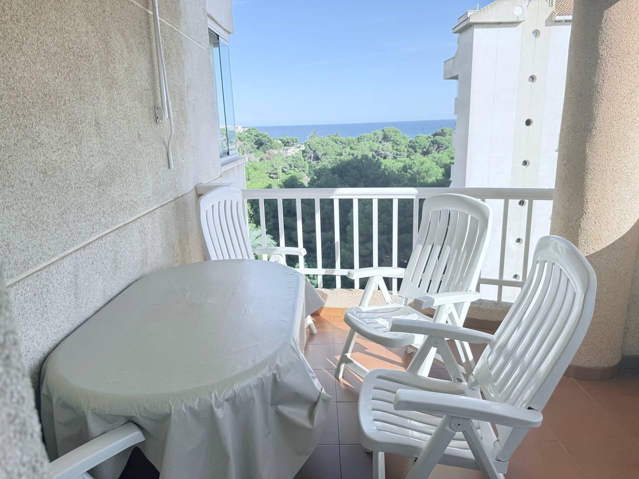 For sale - 3 Bedroom 2 Bathroom Apartment in Orihuela Costa - Campoamor  - Alicante