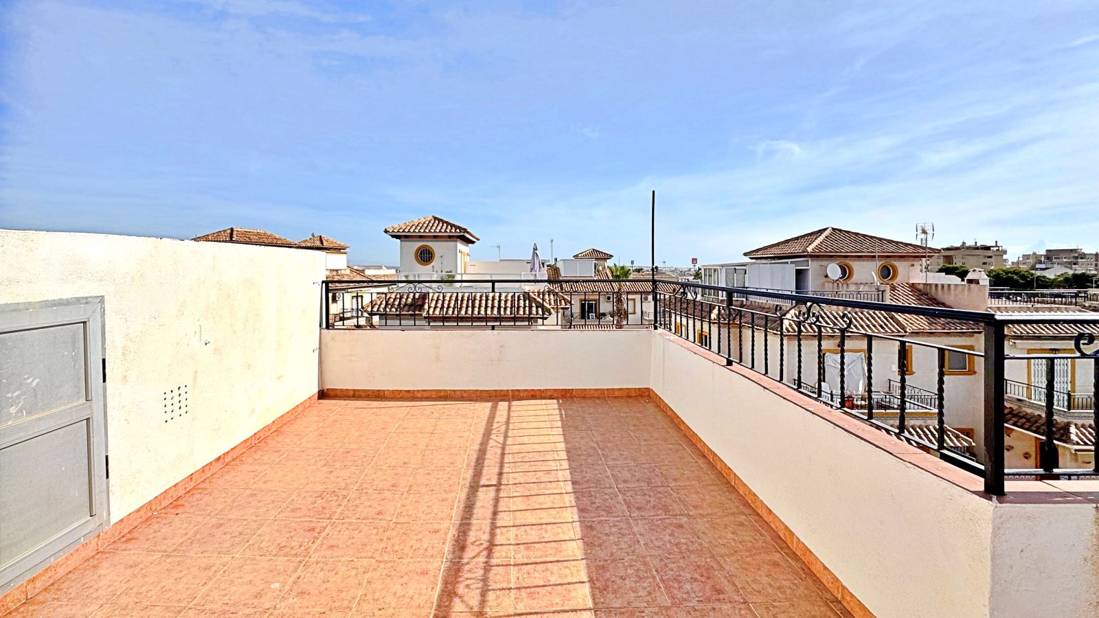 For sale - 2 Bedroom 2 Bathroom Town House in Orihuela Costa - Costa Blanca  - Alicante