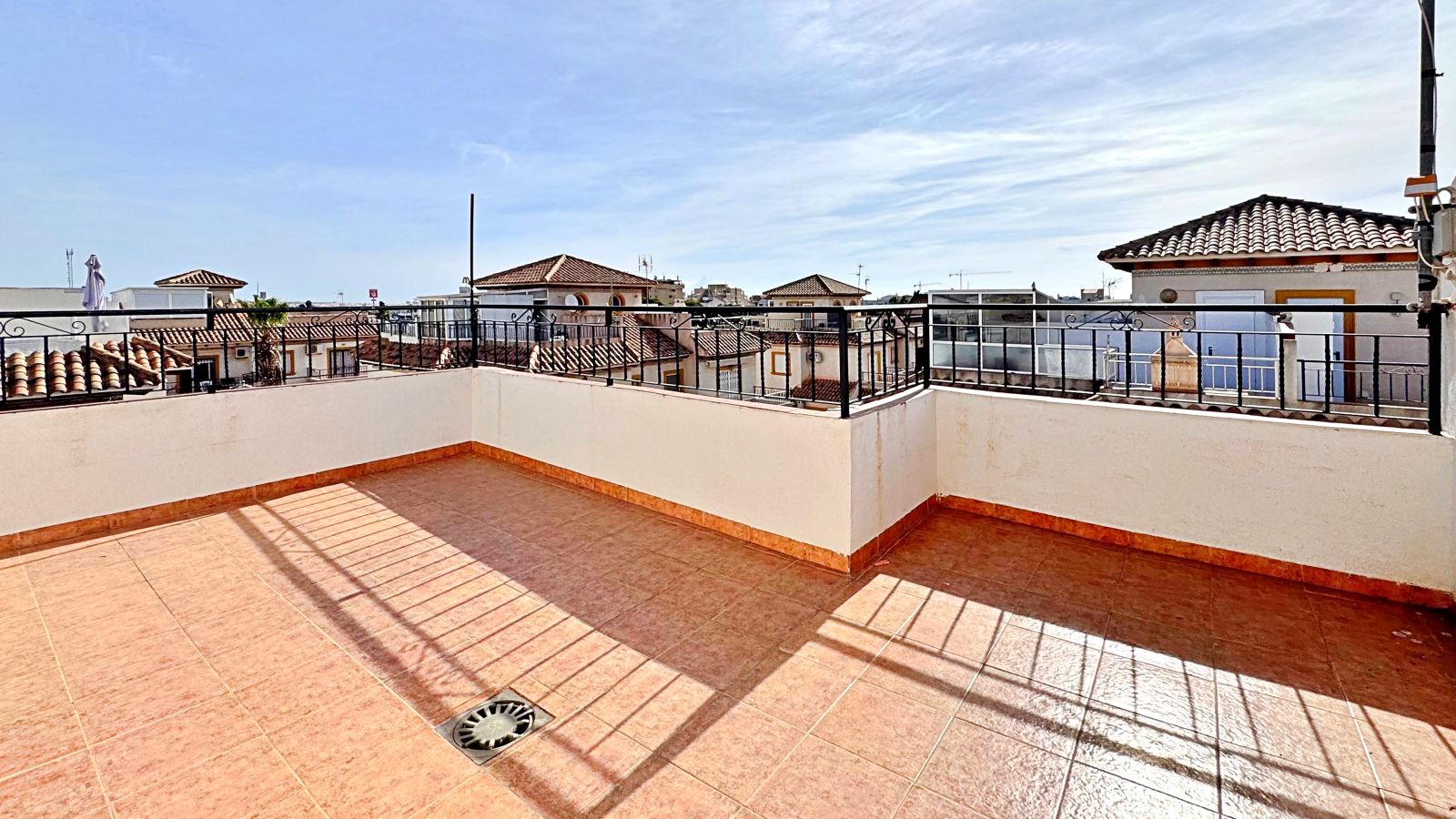 For sale - 2 Bedroom 2 Bathroom Town House in Orihuela Costa - Costa Blanca  - Alicante