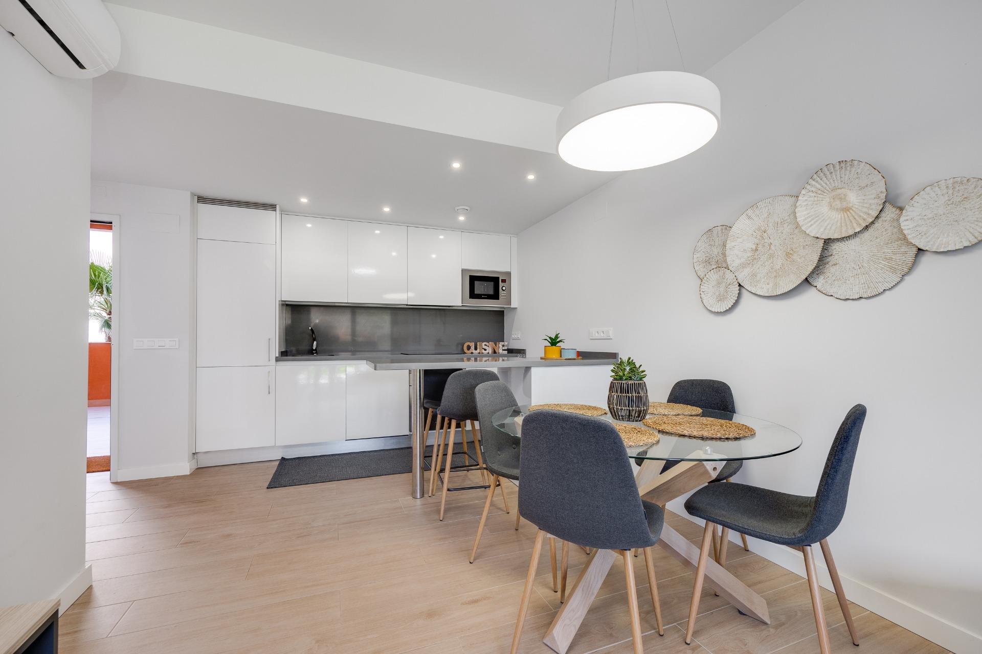For sale - 2 Bedroom 2 Bathroom Apartment in Orihuela Costa - Villamartín-las Filipinas  - Alicante