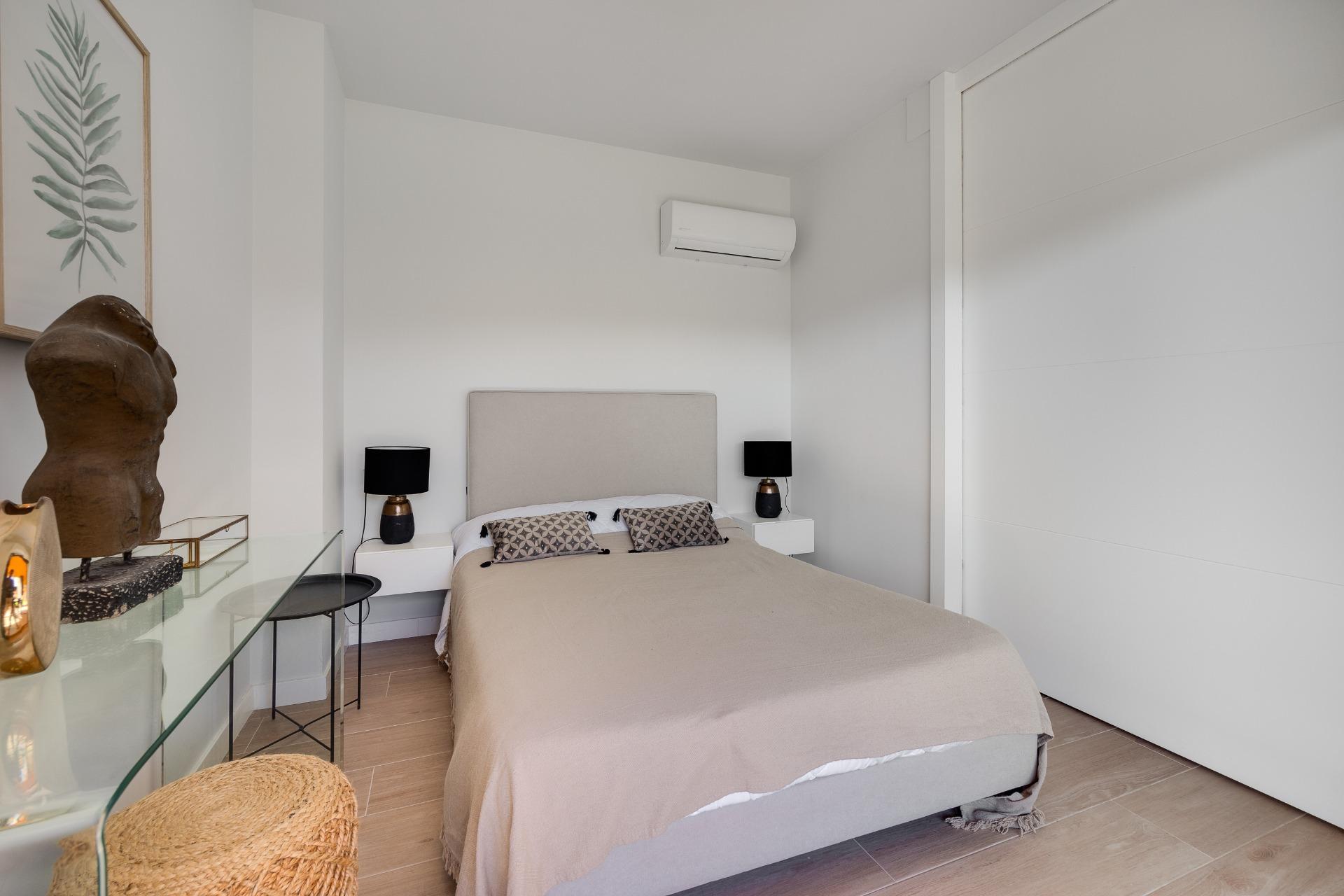 For sale - 2 Bedroom 2 Bathroom Apartment in Orihuela Costa - Villamartín-las Filipinas  - Alicante