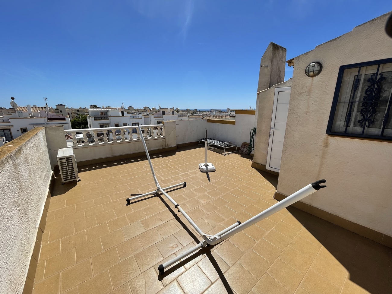 For sale - 3 Bedroom 2 Bathroom Quad House in Playa Flamenca -  - Alicante