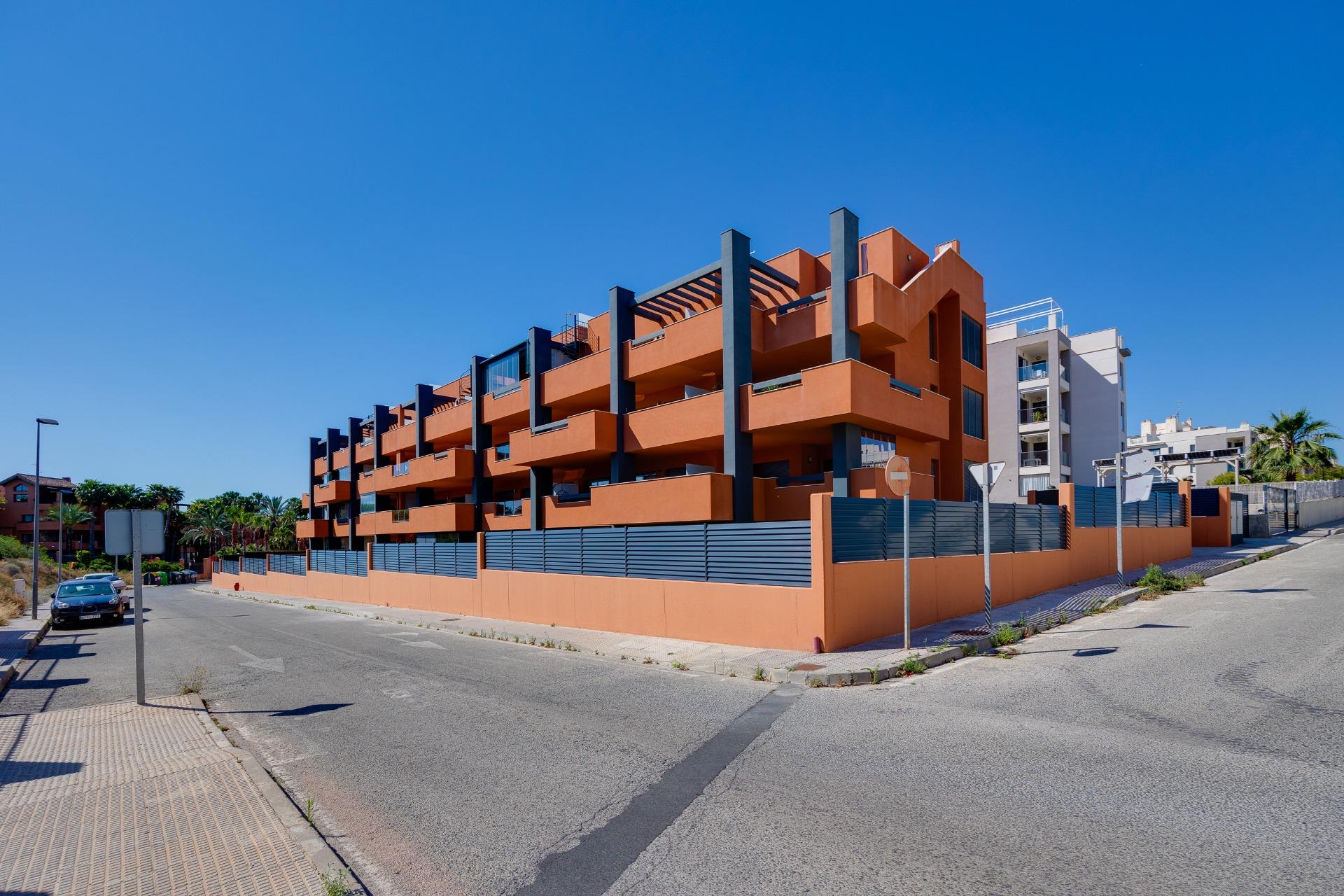 For sale - 2 Bedroom 2 Bathroom Apartment in Orihuela Costa - Villamartín-las Filipinas  - Alicante