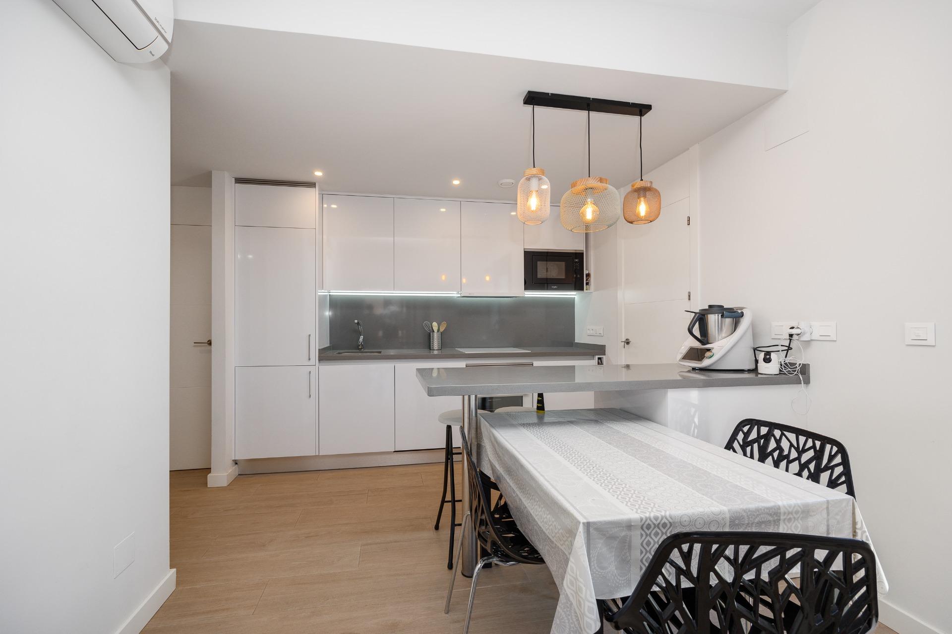 For sale - 2 Bedroom 2 Bathroom Apartment in Orihuela Costa - Villamartín-las Filipinas  - Alicante