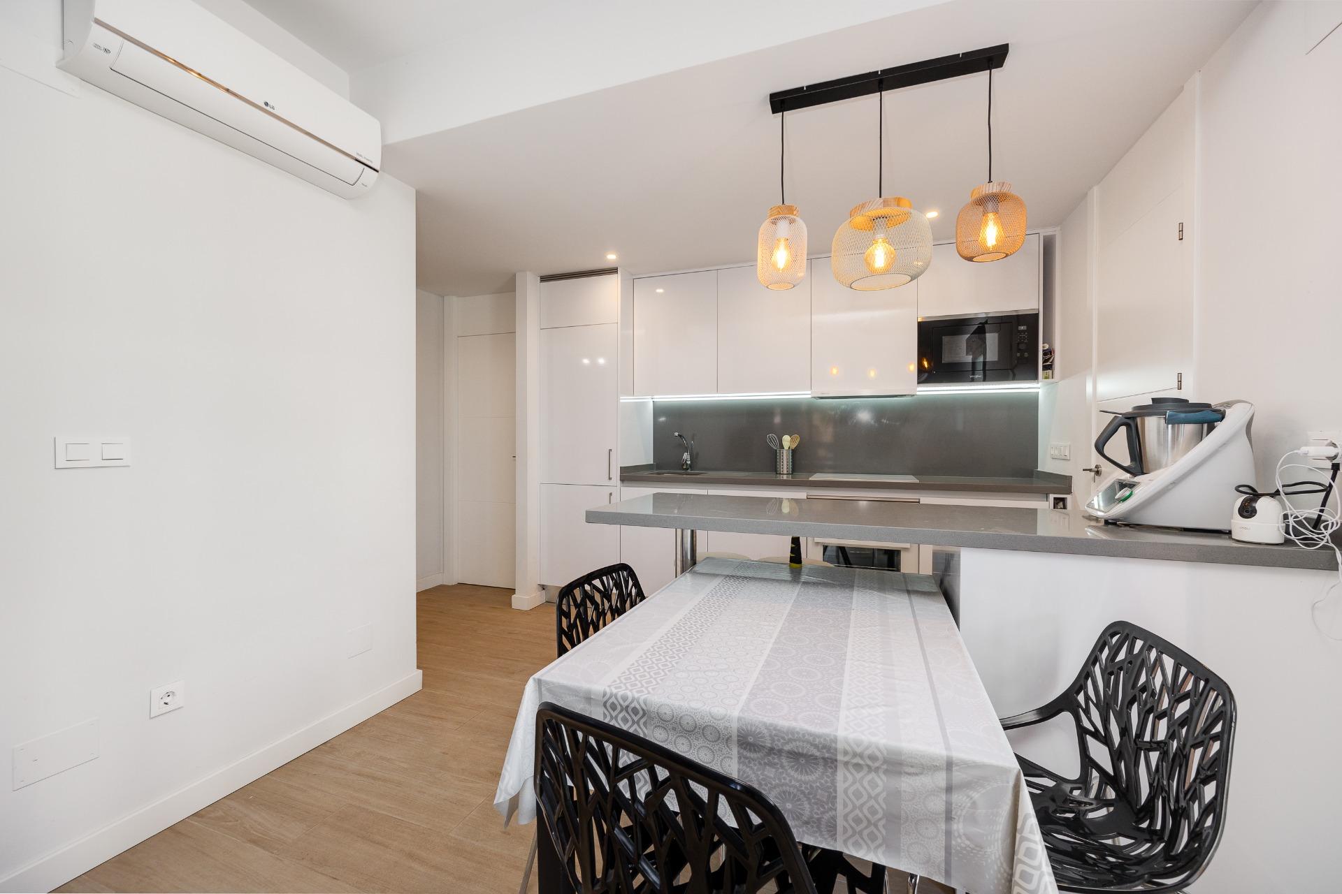 For sale - 2 Bedroom 2 Bathroom Apartment in Orihuela Costa - Villamartín-las Filipinas  - Alicante