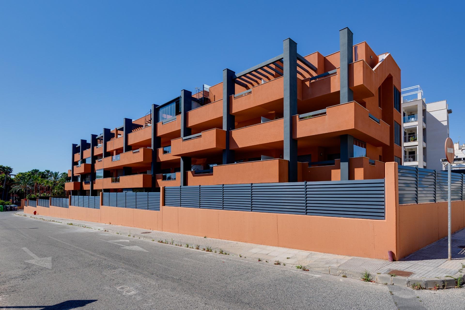 For sale - 2 Bedroom 2 Bathroom Apartment in Orihuela Costa - Villamartín-las Filipinas  - Alicante