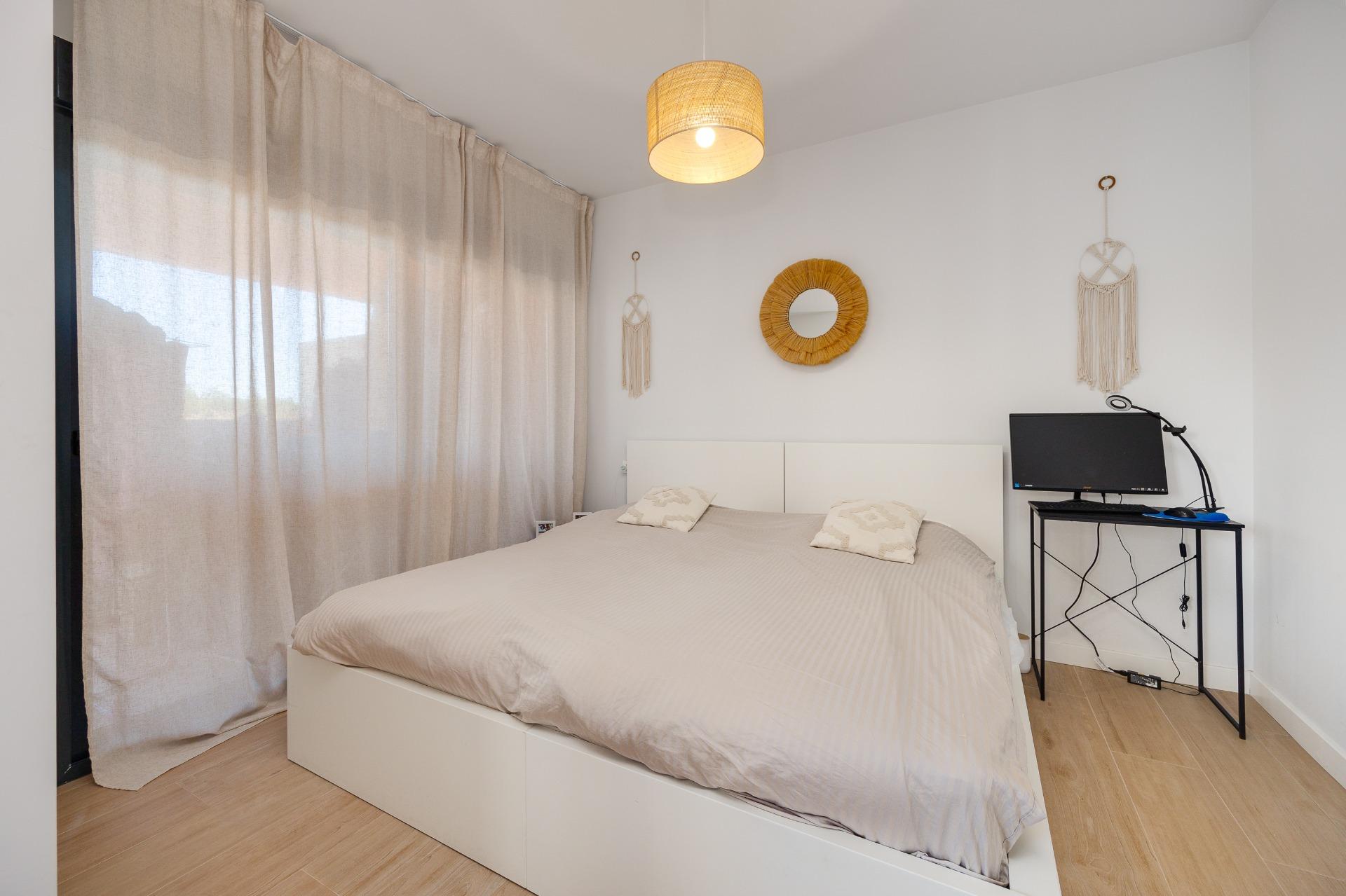 For sale - 2 Bedroom 2 Bathroom Apartment in Orihuela Costa - Villamartín-las Filipinas  - Alicante