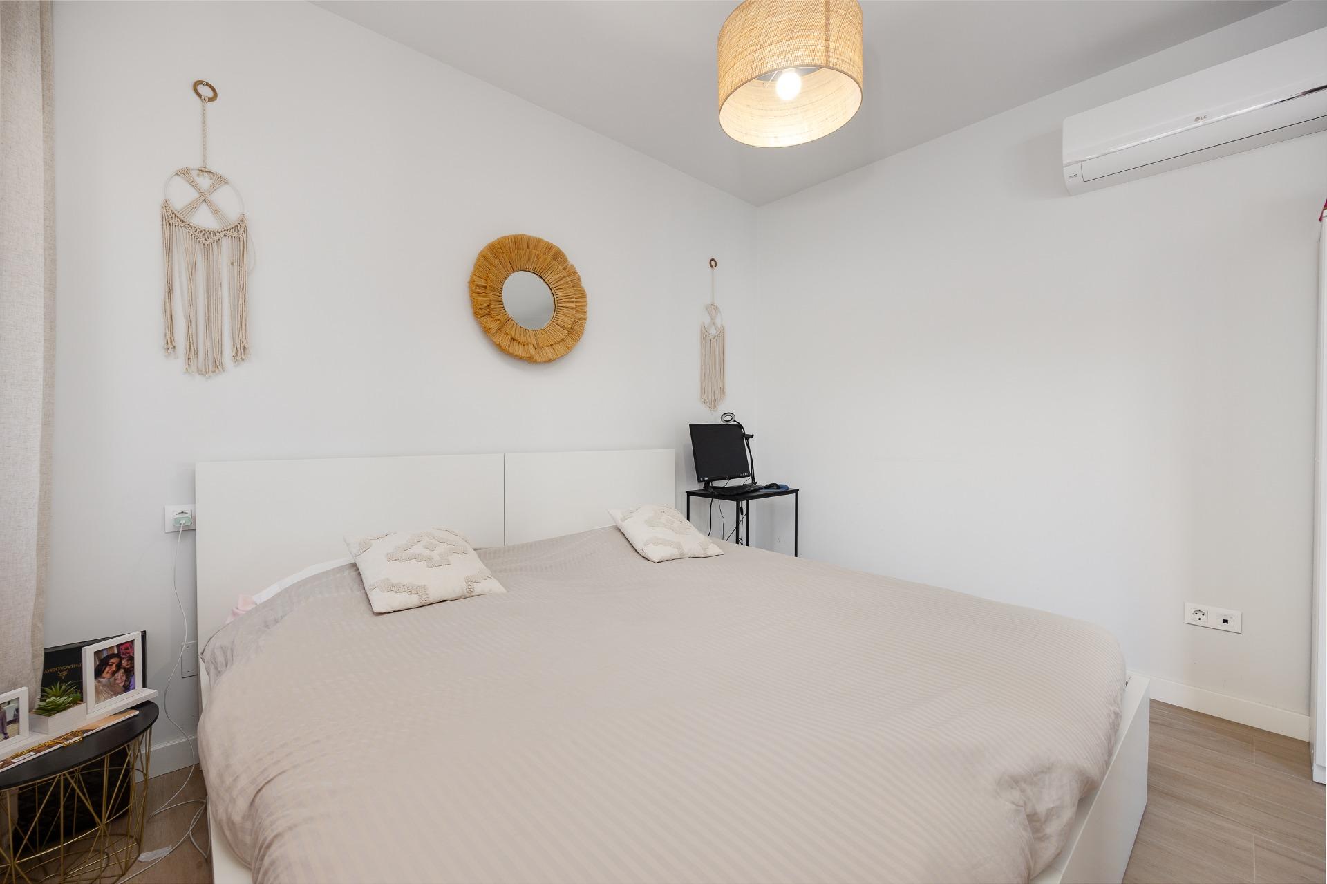 For sale - 2 Bedroom 2 Bathroom Apartment in Orihuela Costa - Villamartín-las Filipinas  - Alicante