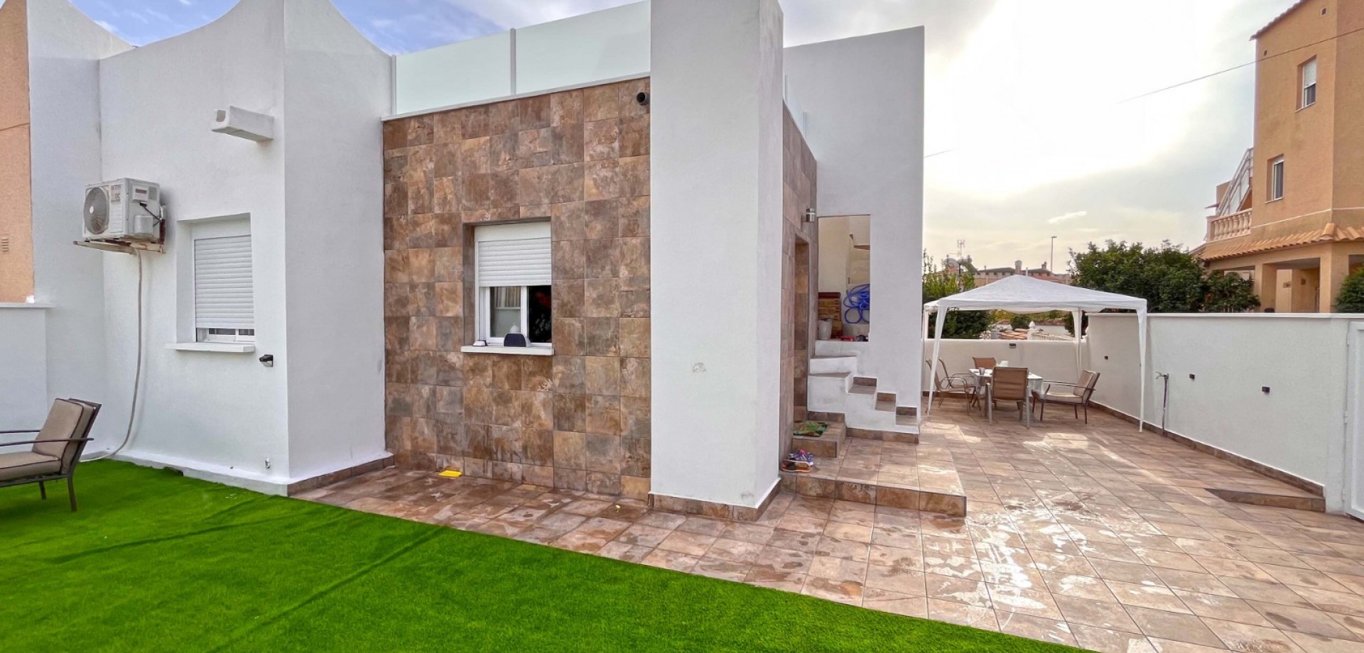 For sale - 2 Bedroom 2 Bathroom Bungalow in Orihuela Costa - Costa Blanca  - Alicante