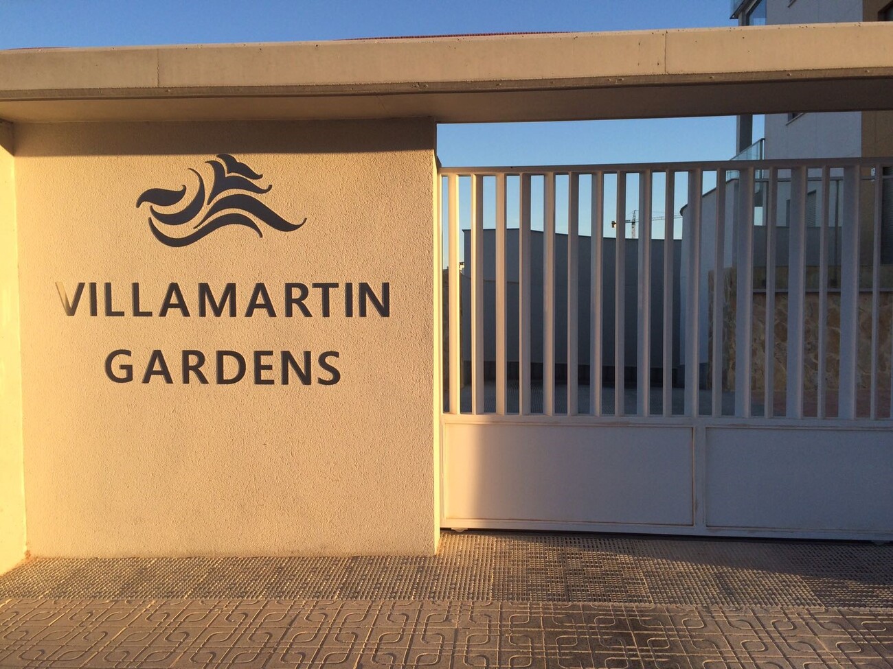 For sale - 2 Bedroom 2 Bathroom Apartment in Villamartin -  - Alicante