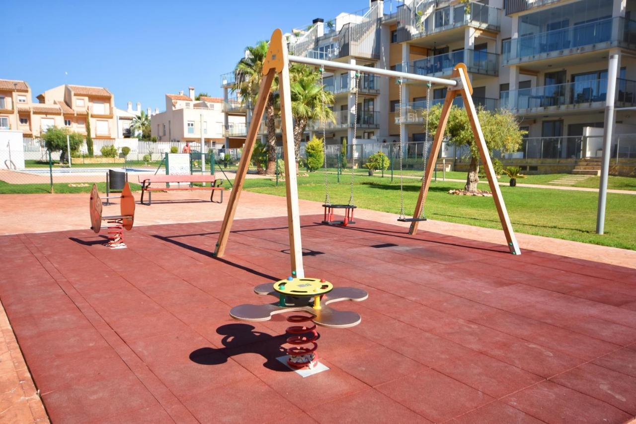 For sale - 2 Bedroom 2 Bathroom Apartment in Villamartin -  - Alicante