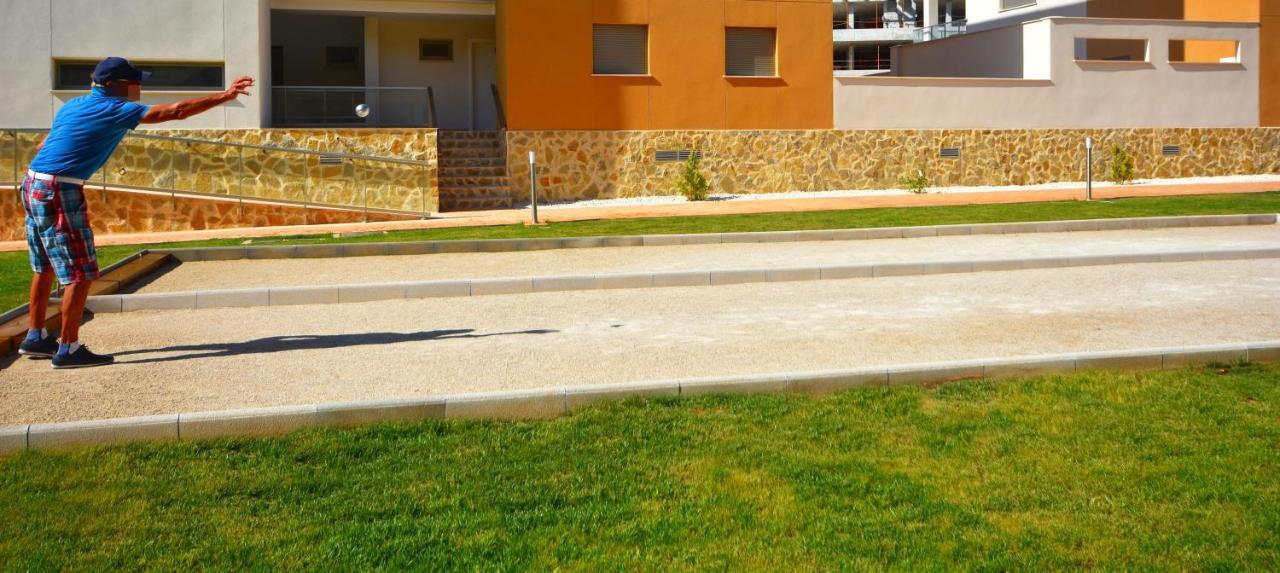 For sale - 2 Bedroom 2 Bathroom Apartment in Villamartin -  - Alicante